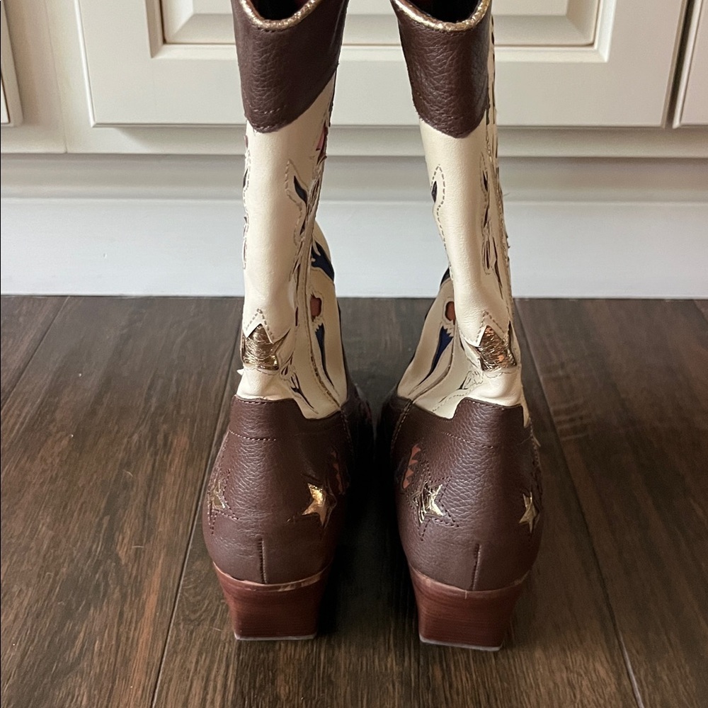 NWT Dolce Vita Lassie Leather Cowboy Boots! - Picture 5 of 7